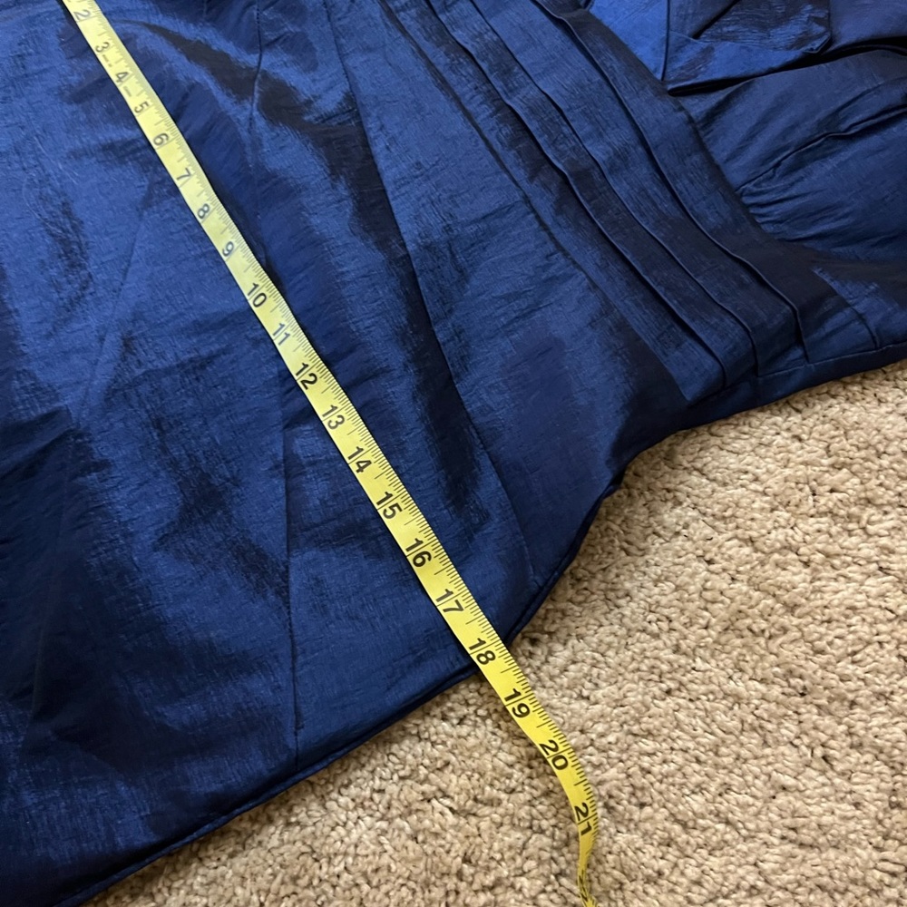 Stunning Blue Taffeta Party Dress - Picture 6 of 13